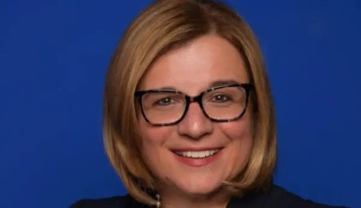 Dr. Kristina Petrocco Napuli Headshot